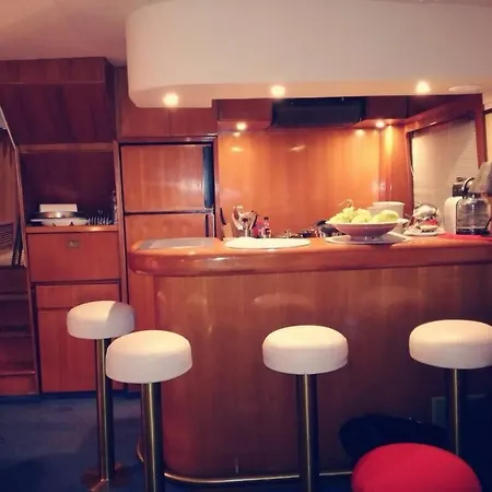 Vintage Yacht *